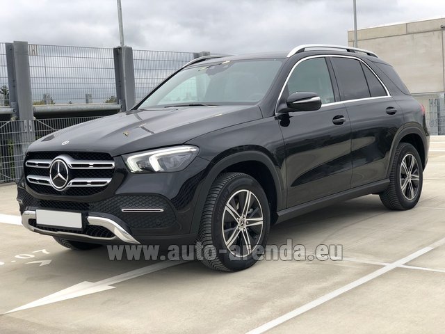 Rental Mercedes-Benz GLE 300d 4MATIC AMG Equipment in Milano Lombardia