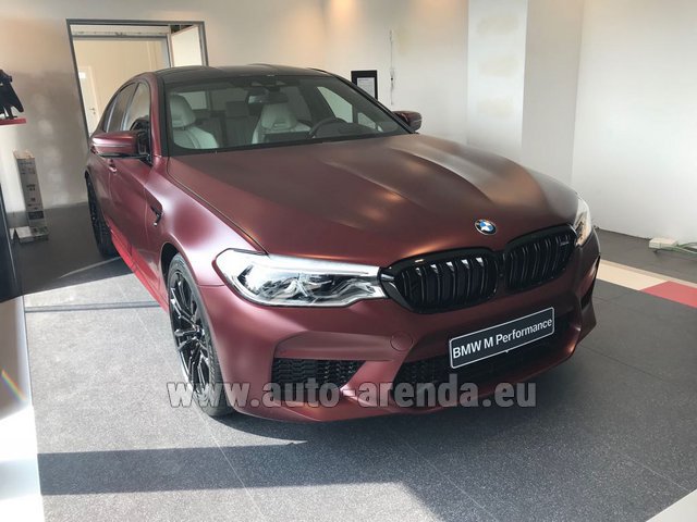 Rental BMW M5 Performance Edition in the Milano-Malpensa airport