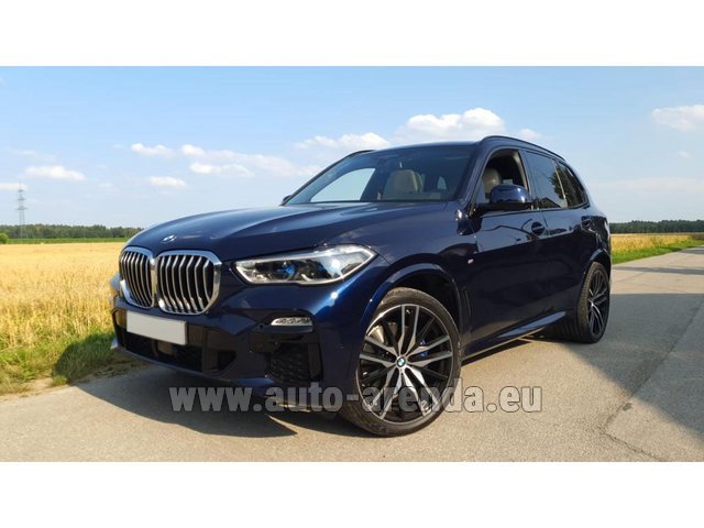 Rental BMW X5 xDrive 30d in the Milano Linate airport (LIN)