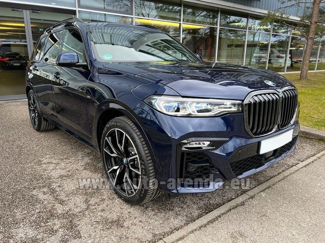 Rental BMW X7 XDrive 40d (6 seats) High Executive M Sport in the Milan Central Train Station