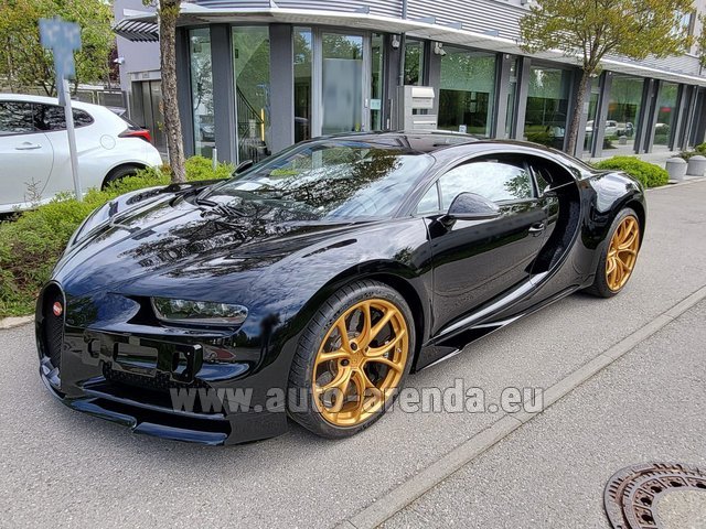 Rental Bugatti Chiron in Milano Lombardia