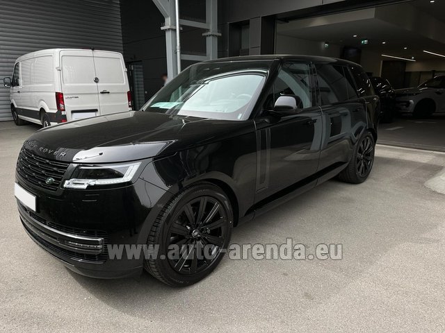 Rental Land Rover Range Rover D350 Long Autobiography in the Milano-Malpensa airport