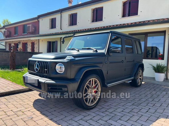 Rental Mercedes-Benz G 63 AMG in Milano Lombardia
