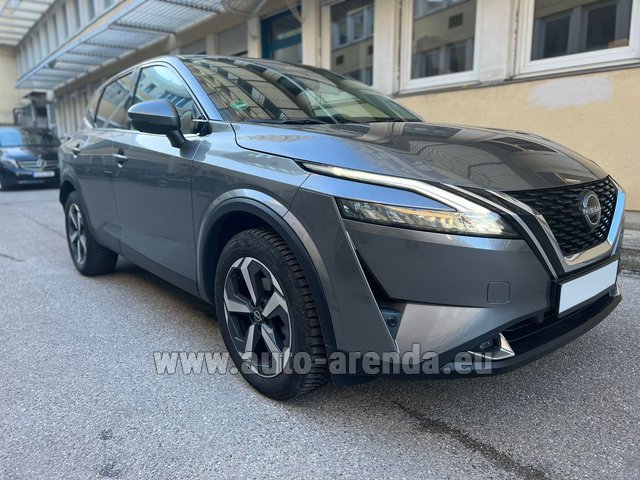 Rental Nissan Qashqai Hybrid 1.3 DIG-T MHEV Xtronic Tekna in the Milano Linate airport (LIN)