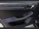 Прокат автомобиля Порше Macan S Дизель 3.0 и доставка его в аэропорт Милана Мальпенса, фото 7