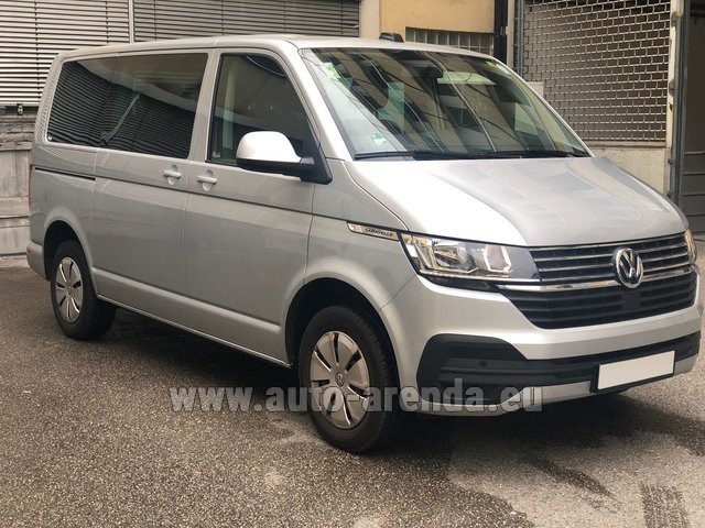 Rental Volkswagen Caravelle (8 seater) in the Milan Central Train Station